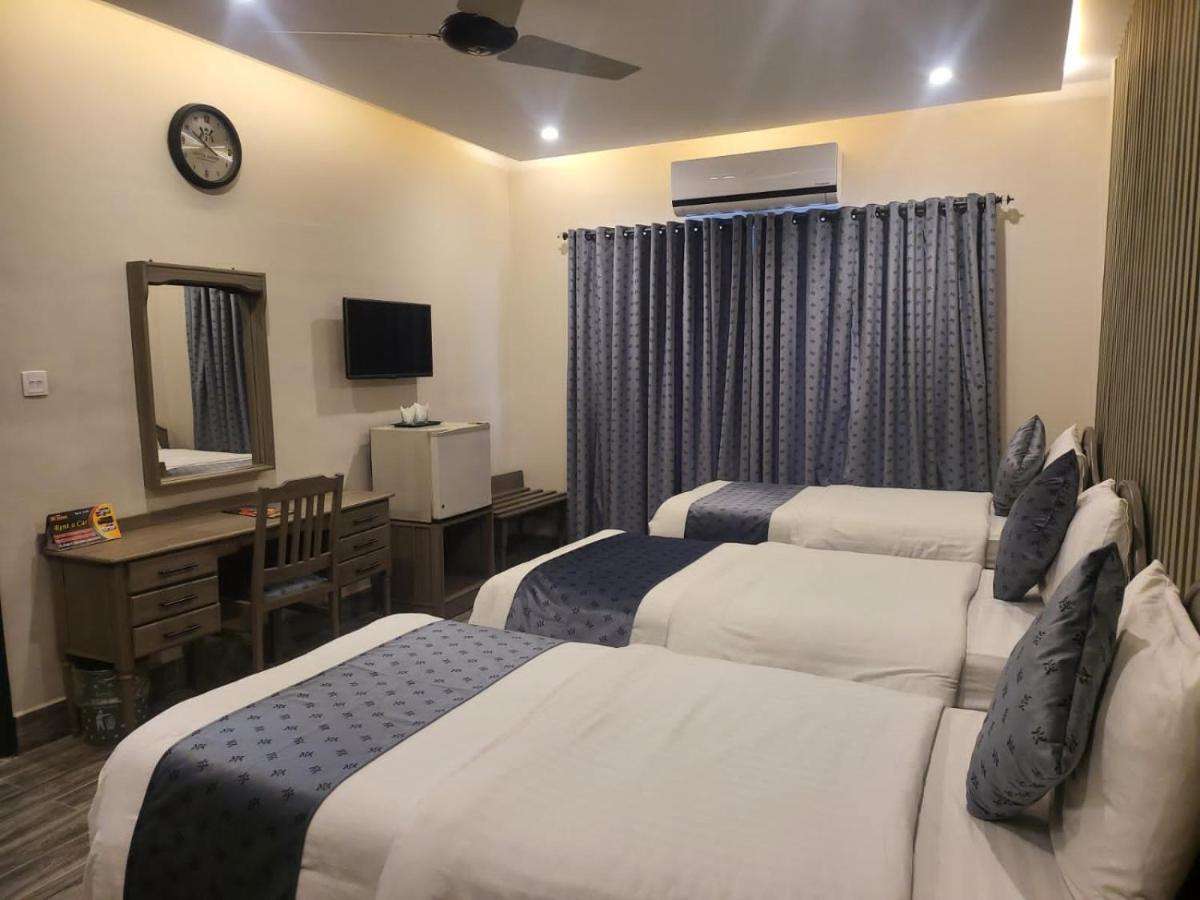 Hotel Akbar International Равалпинди Екстериор снимка