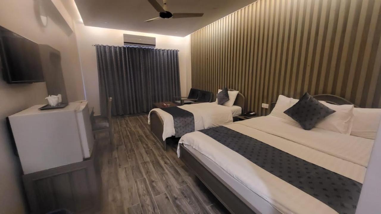 Hotel Akbar International Равалпинди Екстериор снимка