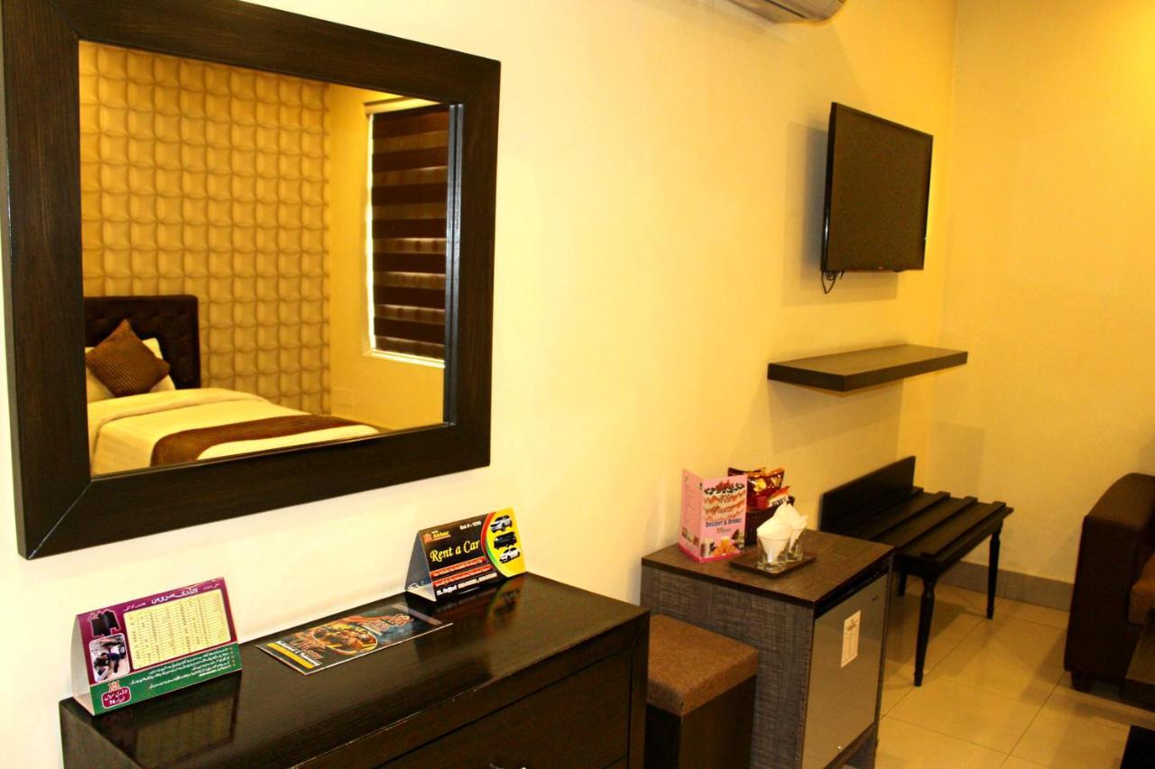 Hotel Akbar International Равалпинди Екстериор снимка
